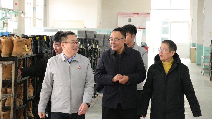 資訊|國(guó)內(nèi)著名集團(tuán)蒞臨百華鞋業(yè)，攜手打造合作新篇章！