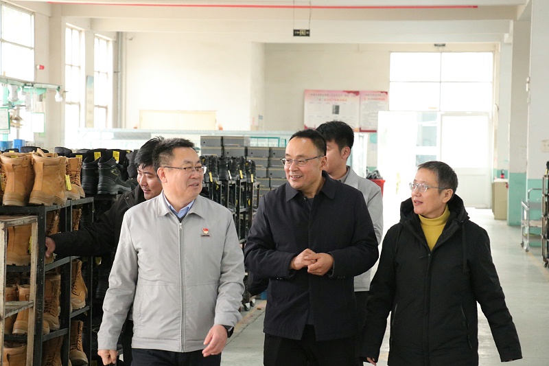 國內(nèi)著名集團蒞臨百華鞋業(yè)，攜手打造合作新篇章！