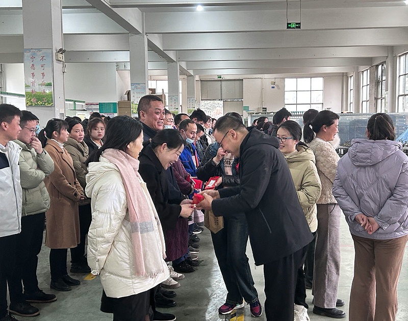 2024百華鞋業(yè)開工大吉！蓄勢起航，乘龍而上！