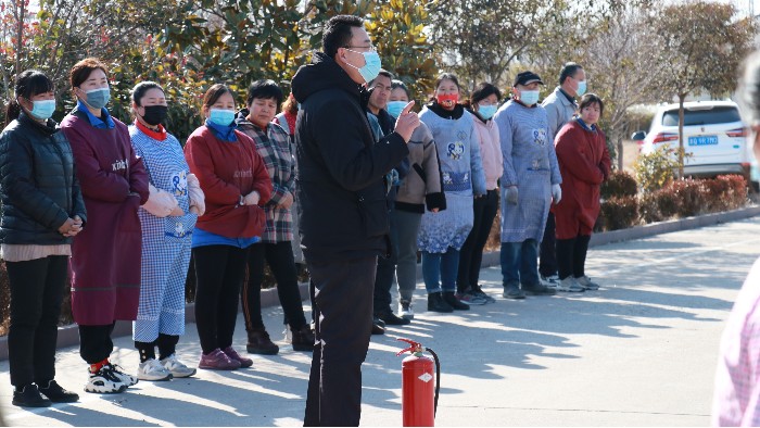 安全無小事，防患于未然——百華鞋業(yè)舉行消防演練活動(dòng)，筑牢安全防火墻！